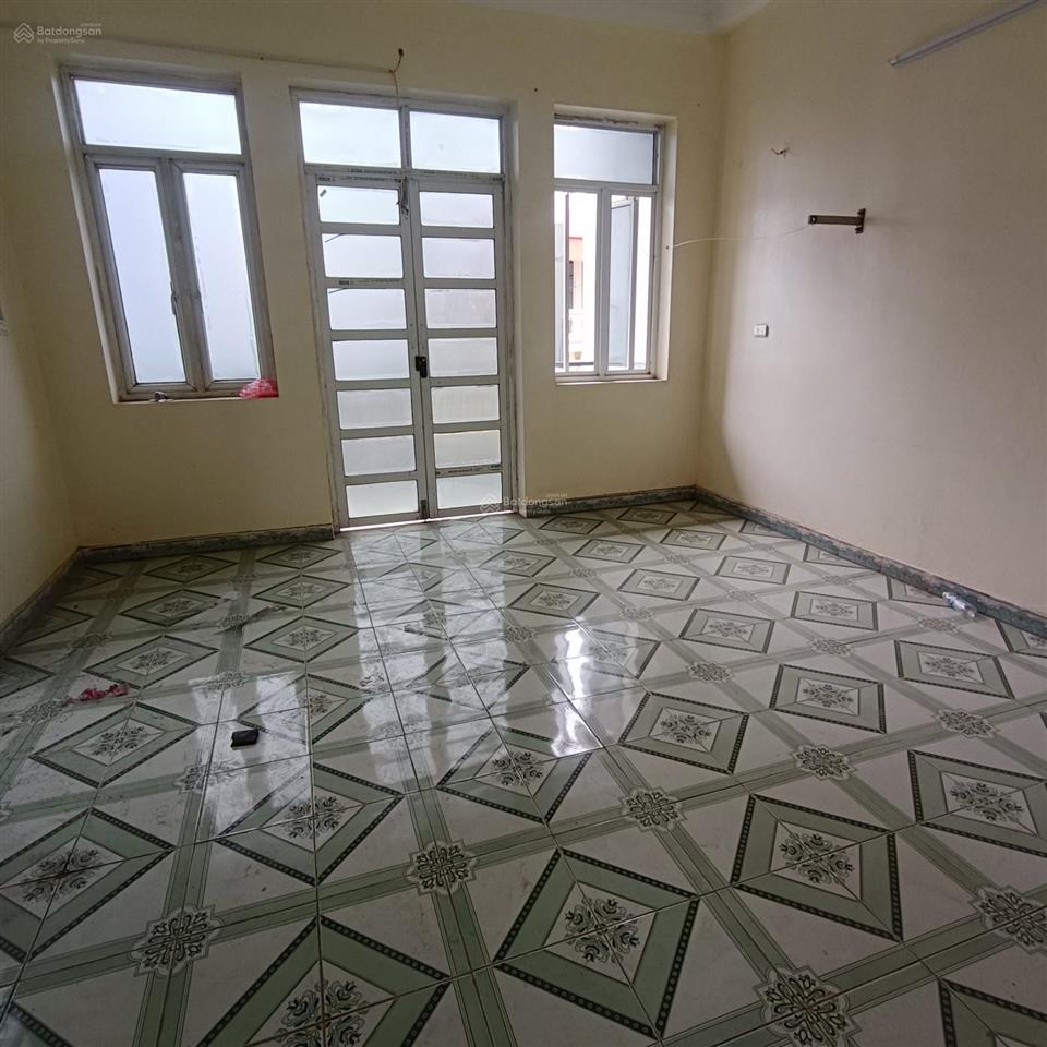 Cho thuê nhà nguyên căn 75m* 4tầng rộng thênh thang tiện ích đủ bề giá chỉ 11tr5 còn bớt