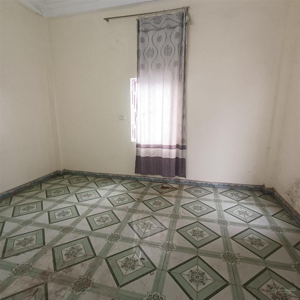 Cho thuê nhà nguyên căn 75m* 4tầng rộng thênh thang tiện ích đủ bề giá chỉ 11tr5 còn bớt