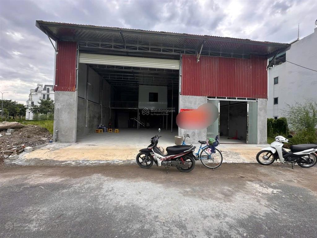 Mới tinh lại yên cho thuê kho 200m sát mặt đường đôi, xe tải to đỗ cửa ok giá rẻ