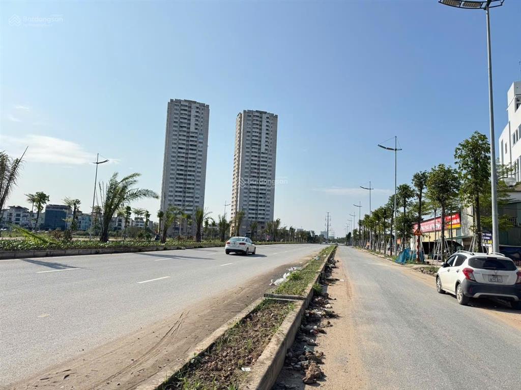 Chuyển định cư nước ngoài cần bán gấp 58m đất sát vành đai 3.5 với 2 mặt đường to vật giá 9ty4 rẻ