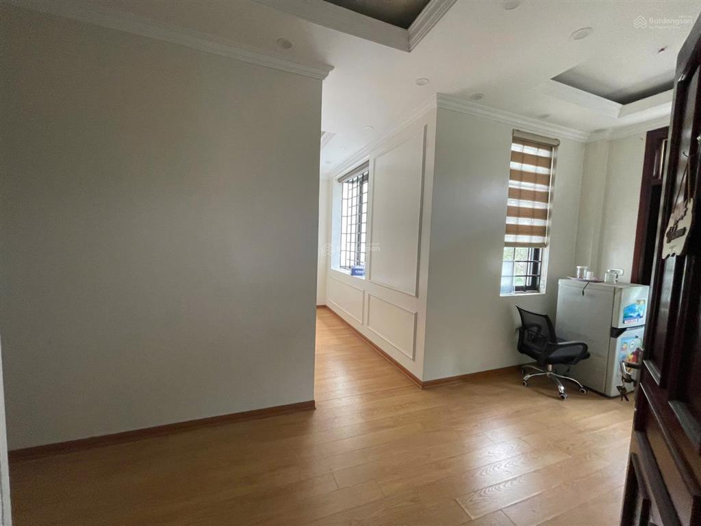 Xuân phương cho thuê biệt thự giá rẻ quá khách ơi 170m*4 tầng, view vườn hoa, hồ nước giá chỉ 24tr