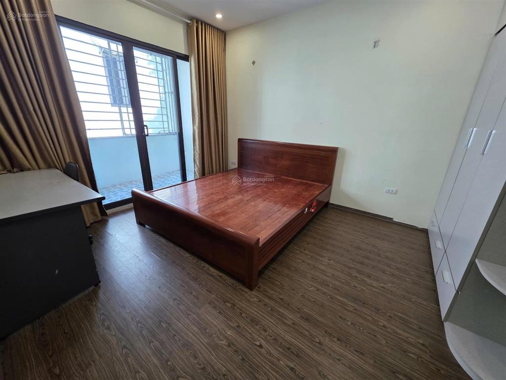 Bán nhà cấp 4 dân xâycách qlo 6 chỉ 200mô tô con đỗ cửabiên giang, hà đông (cũ)