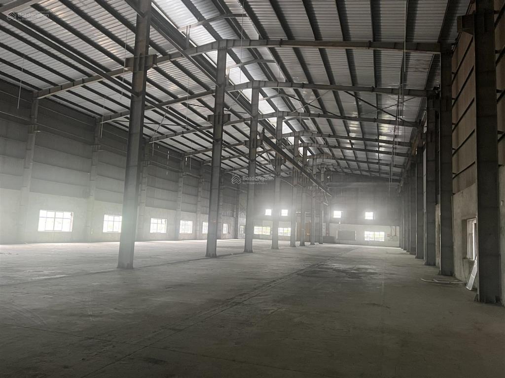 Cho thuê 2000m2 cụm cn phú nghĩa, chương mỹ, chỉ cho thuê làm kho, không cho sản xuất