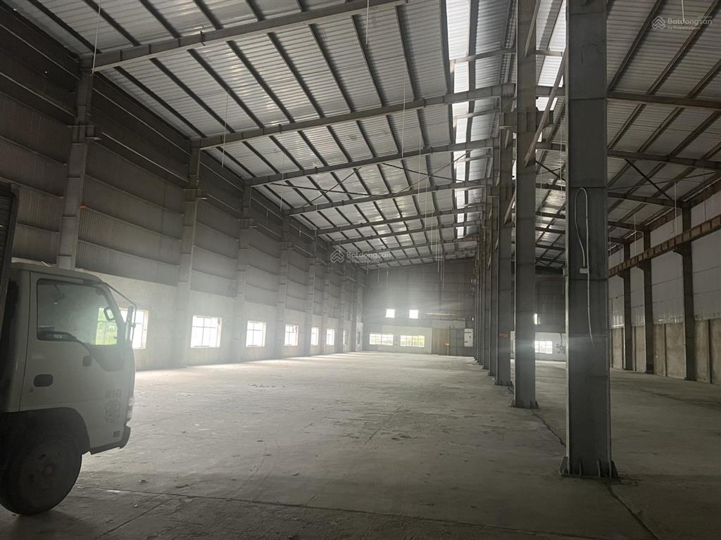 Cho thuê 2000m2 cụm cn phú nghĩa, chương mỹ, chỉ cho thuê làm kho, không cho sản xuất
