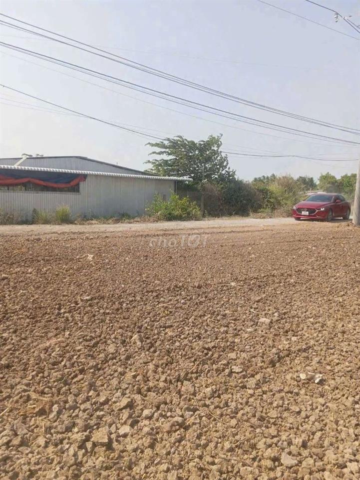 cần bán gấp 452m² đất có 100m² thổ giá chỉ 360