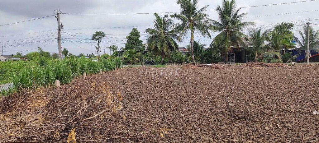 cần bán gấp 452m² đất có 100m² thổ giá chỉ 360
