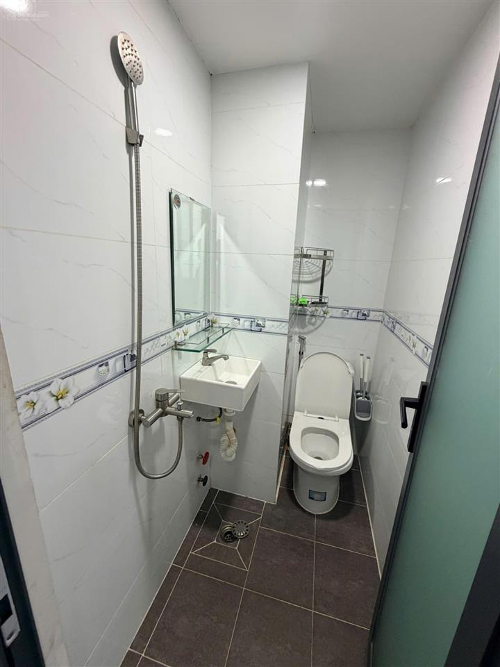 Cho thuê phòng trọ đẹp xuất sắc tại 455, lê văn việt, 4,6 triệu, 25m2