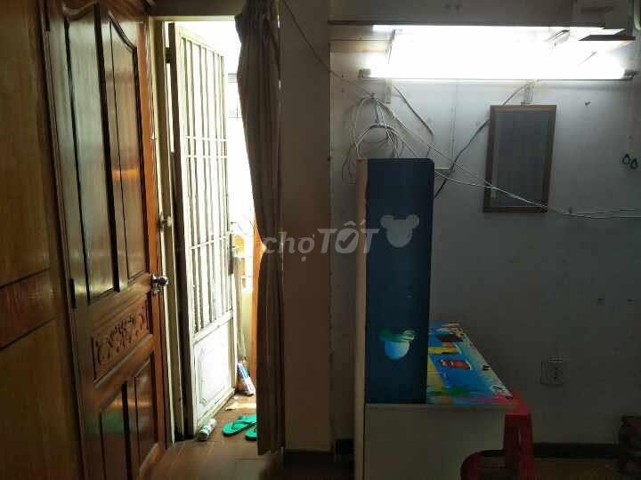 Phòng riêng cho nam thông thoáng,yên tỉnh,sạch sẽ