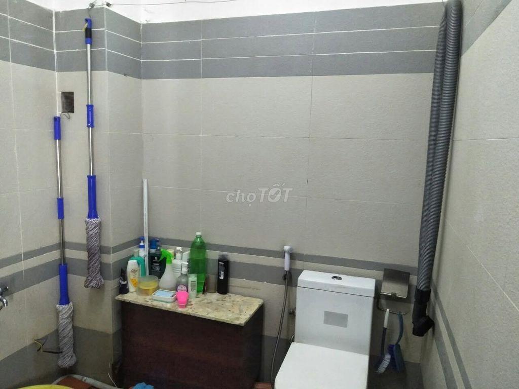 Phòng riêng cho nam thông thoáng,yên tỉnh,sạch sẽ