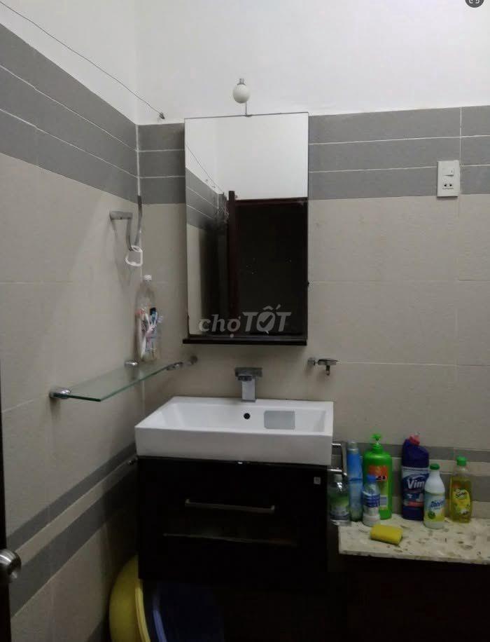 Phòng riêng cho nam thông thoáng,yên tỉnh,sạch sẽ