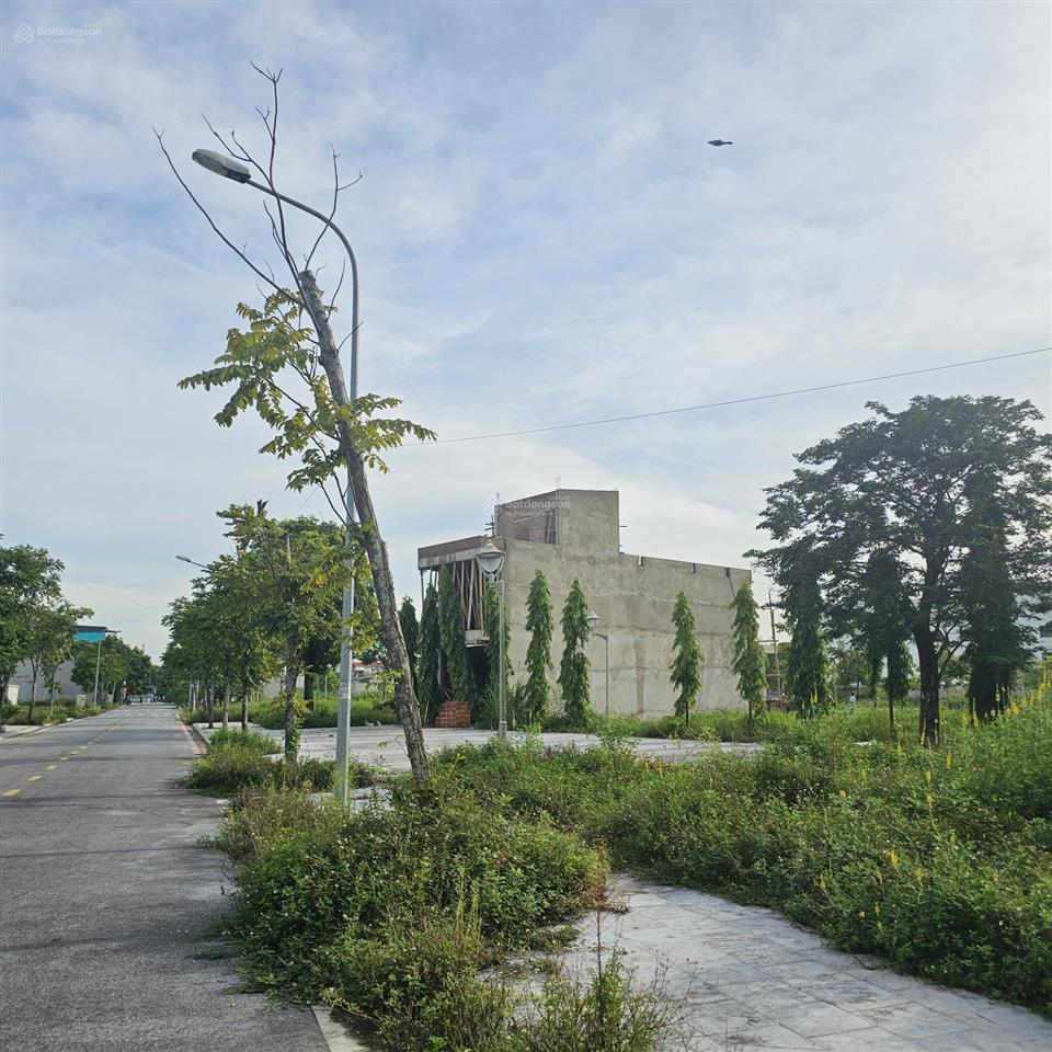 Cần bán 1 lô view khuôn viên 85m2 greenpark hải hà, ngay cổng chào phía nam tp thanh hóa. 1,x tỷ