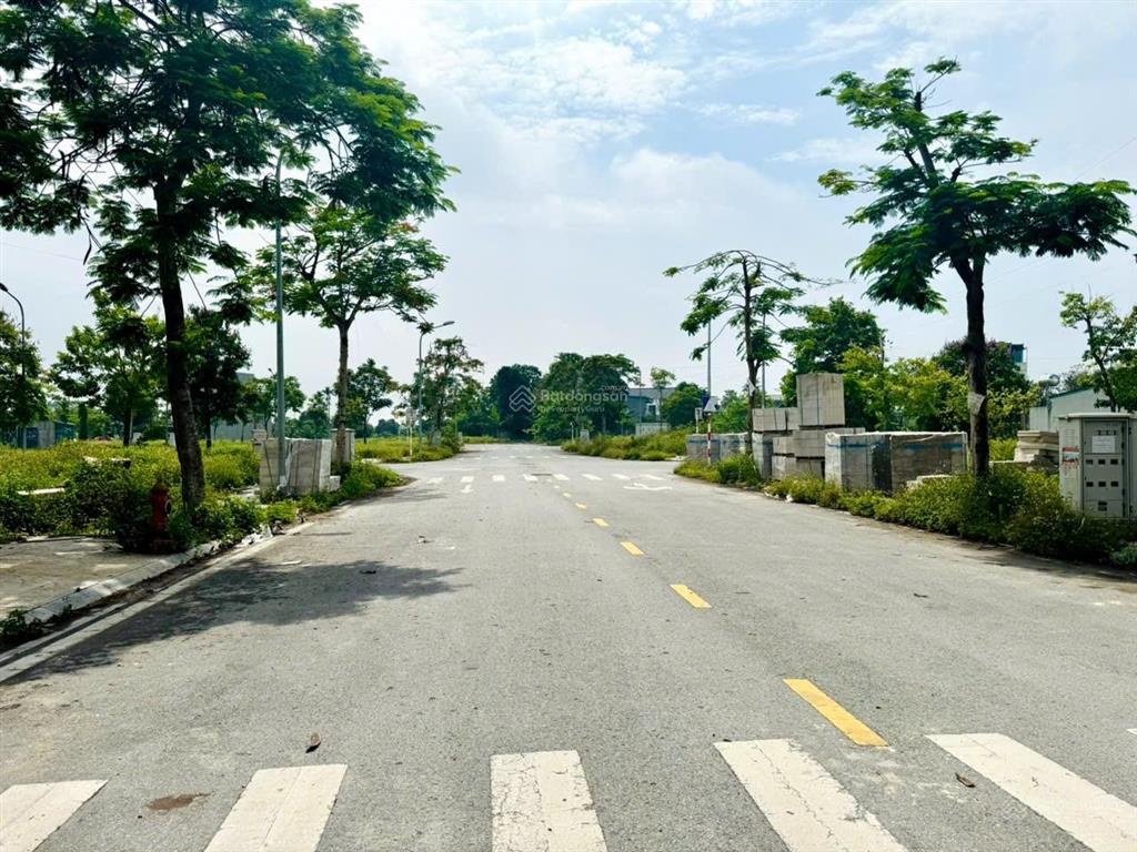 Cần bán 1 lô view khuôn viên 85m2 greenpark hải hà, ngay cổng chào phía nam tp thanh hóa. 1,x tỷ