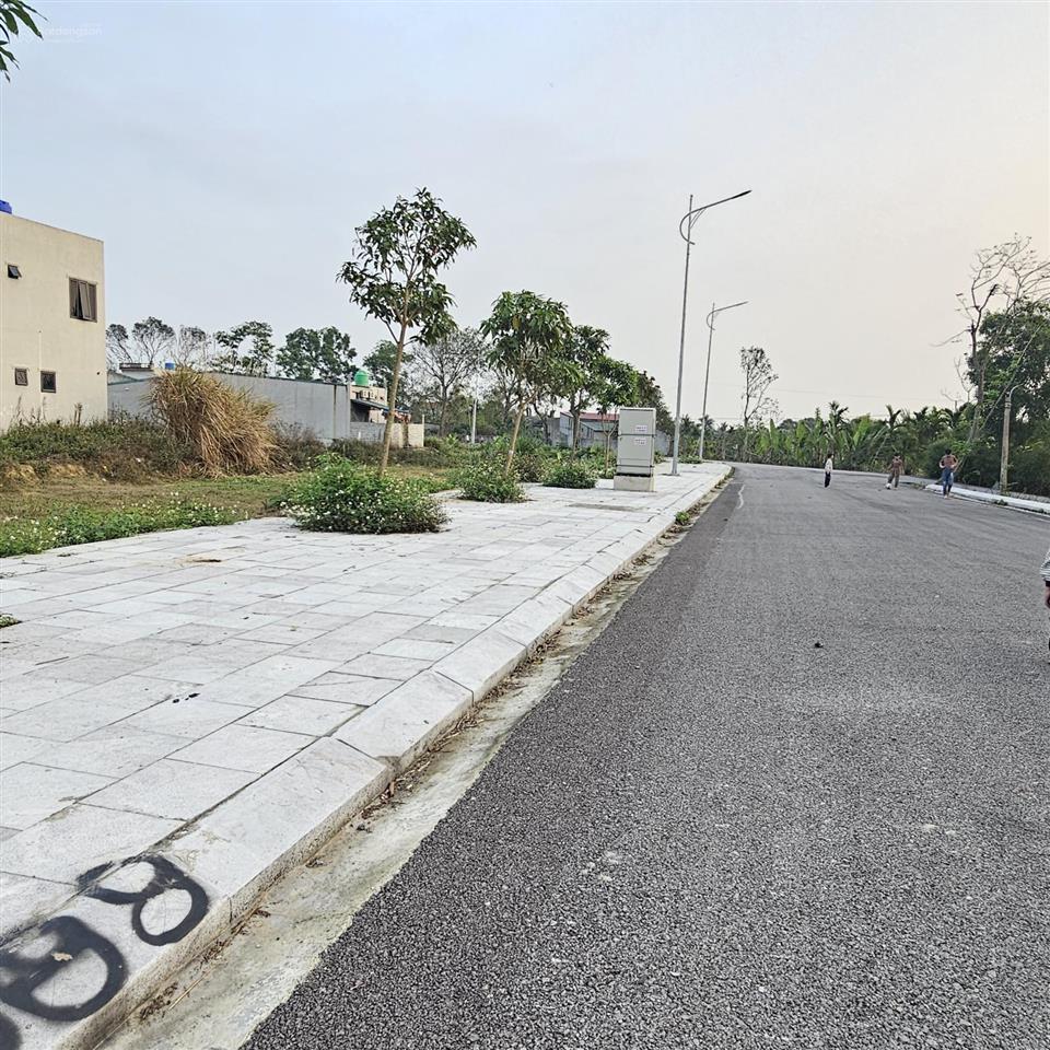 Bán lô đầu ve dt130m2 tại khu chợ rọc, hoằng châu, hoằng hóa, thanh hóa