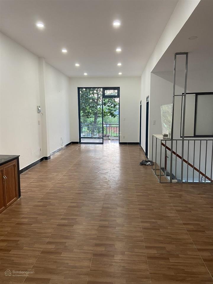 Bán nhà riêng tại kdc vĩnh phú ii, 7 tỷ, 140 m2, 3pn, 2wc, đầy đủ tiện ích
