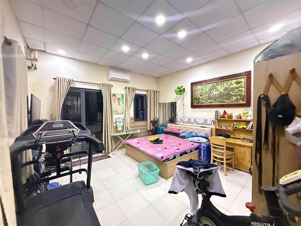 CHỈ 3 TỶ – NHÀ LÔ GÓC 64m² NGANG 4,8m SÁT TRƯỜNG CHINH – DỌN VÀO Ở NGAY