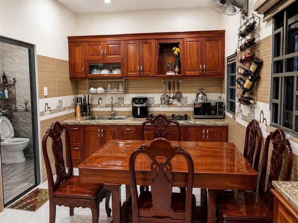 CHỈ 3 TỶ – NHÀ LÔ GÓC 64m² NGANG 4,8m SÁT TRƯỜNG CHINH – DỌN VÀO Ở NGAY