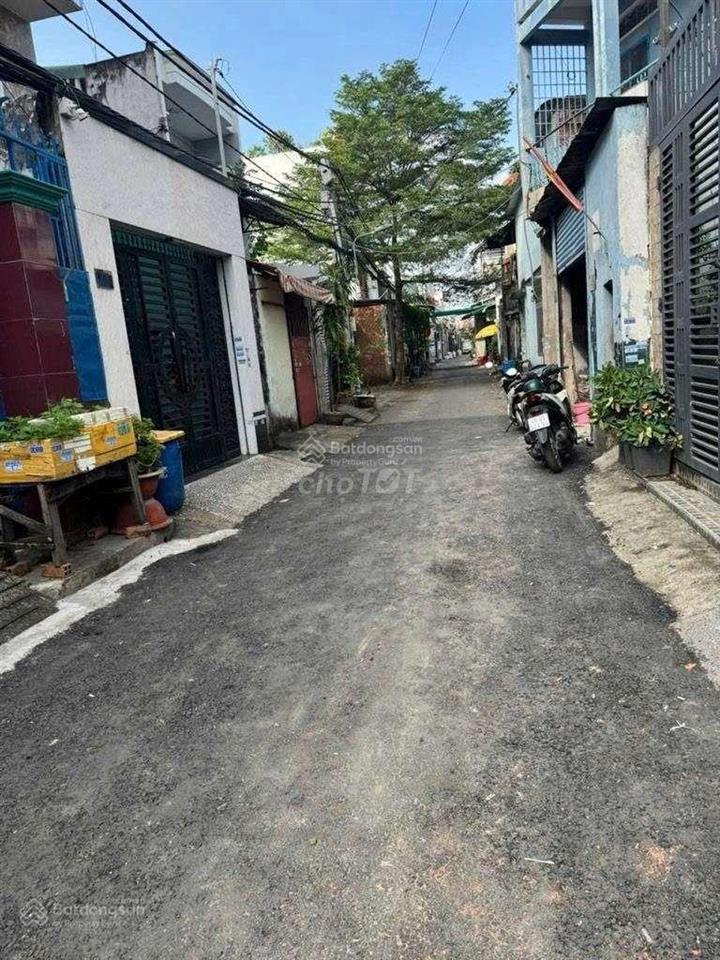Nhà mặt tiền ttn13, hiếm  ngộp bank 6 tỷ  bán 6,9 tỷ còn bớt  124m² (4*30)m, 12pn