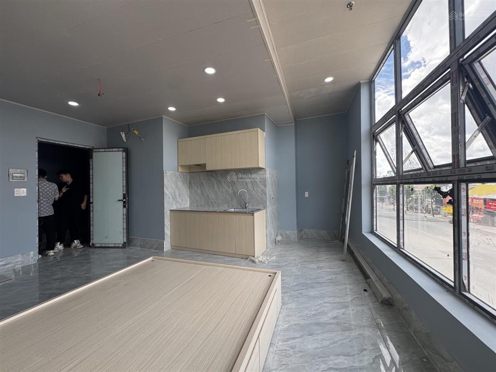 Khai trương căn hộ view kính siêu hot tại cầu tham lương  thuận tiện vào trung tâm