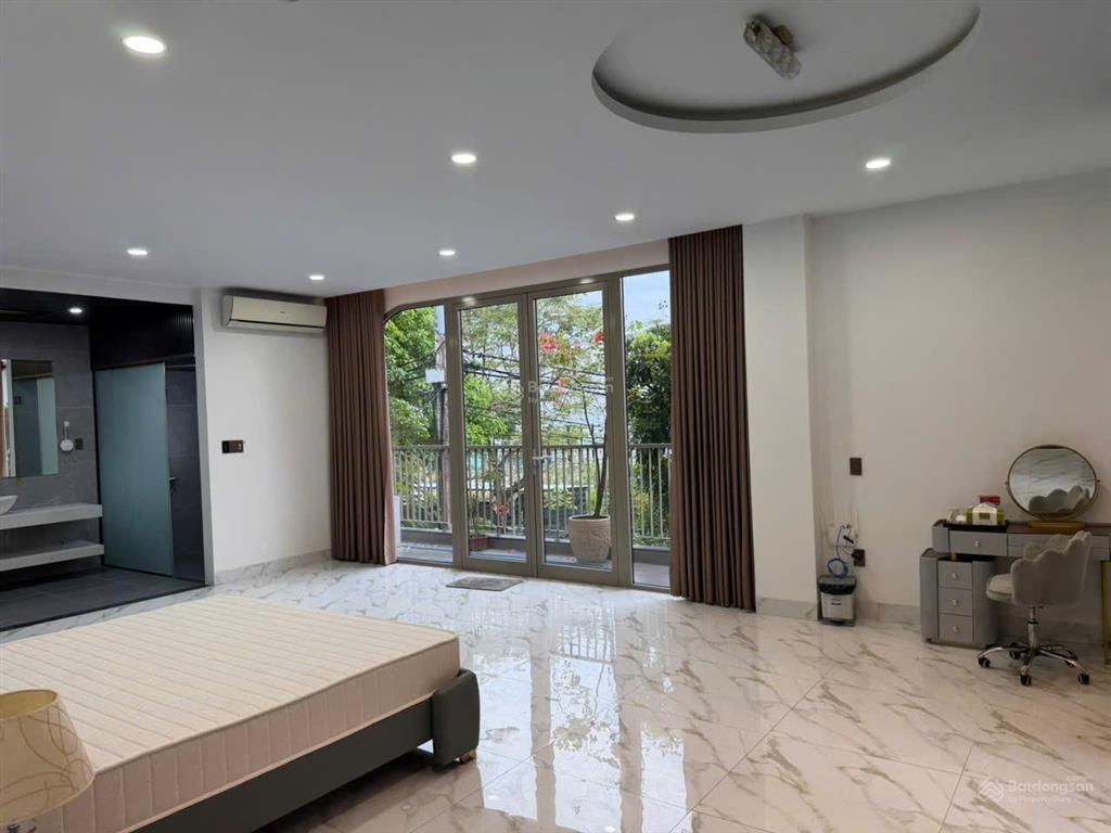 Thiện chí bán căn biệt thự rộng 270m2, khu nam việt á, tp. đà nẵng