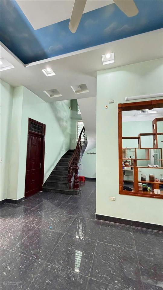 Căn nhà đặc biệt dành cho người thích không gian rộng 268m2 đất, có sẵn 2 căn nhà