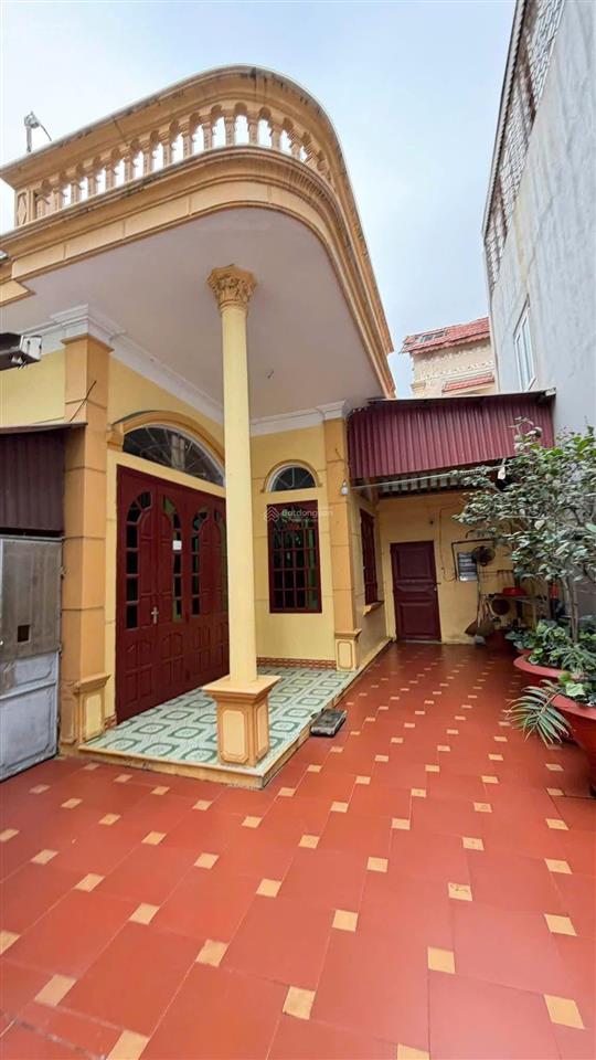 Căn nhà đặc biệt dành cho người thích không gian rộng 268m2 đất, có sẵn 2 căn nhà
