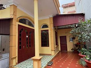 Căn nhà đặc biệt dành cho người thích không gian rộng 268m2 đất, có sẵn 2 căn nhà