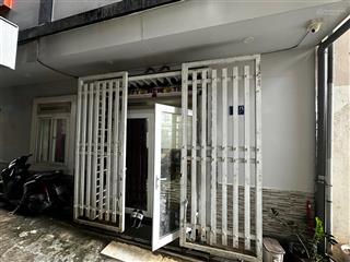 Bán nhà trung tâm đà lạt, 5 phòng ngủ giá 4,95 tỷ