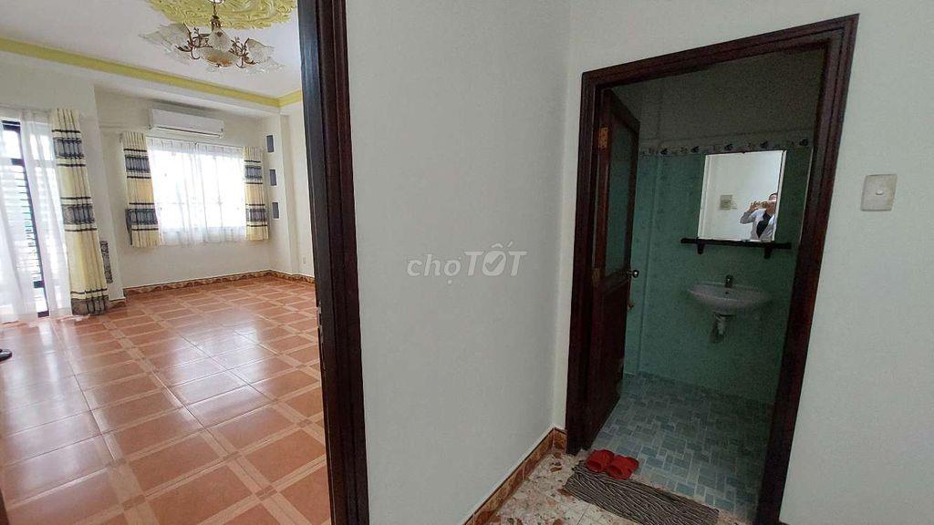 Cho thuê phòng dạy học...Cư Xá Phú Lâm B, Q. 6