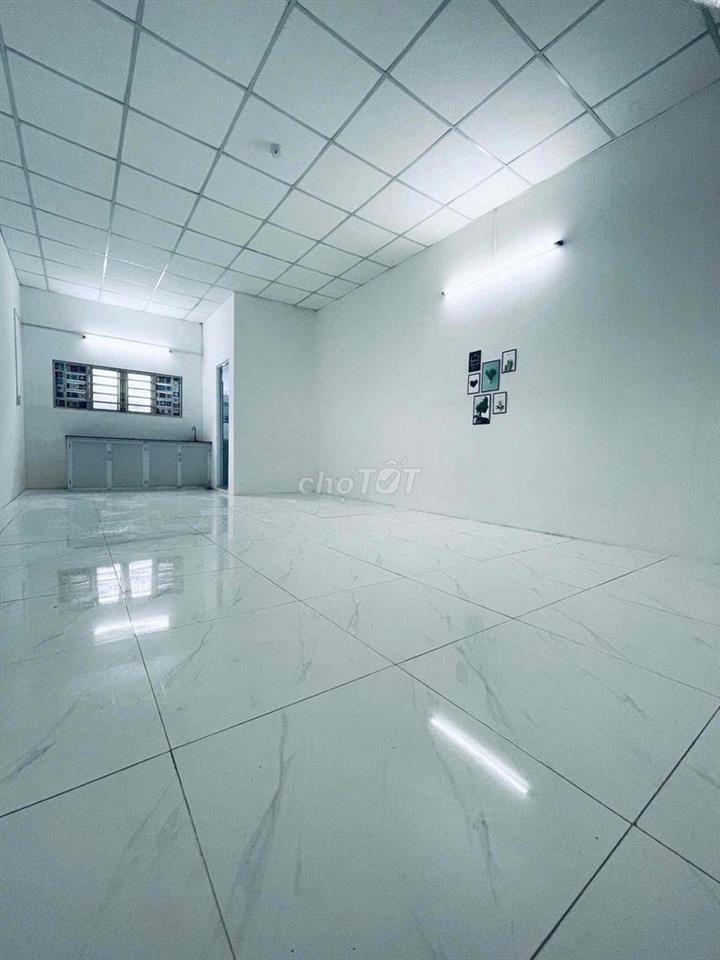 PHÒNG TRỌ SINH VIÊN KẾ ĐH VĂN HIẾN, SỐ 499B KÊNH TÂN HOÁ