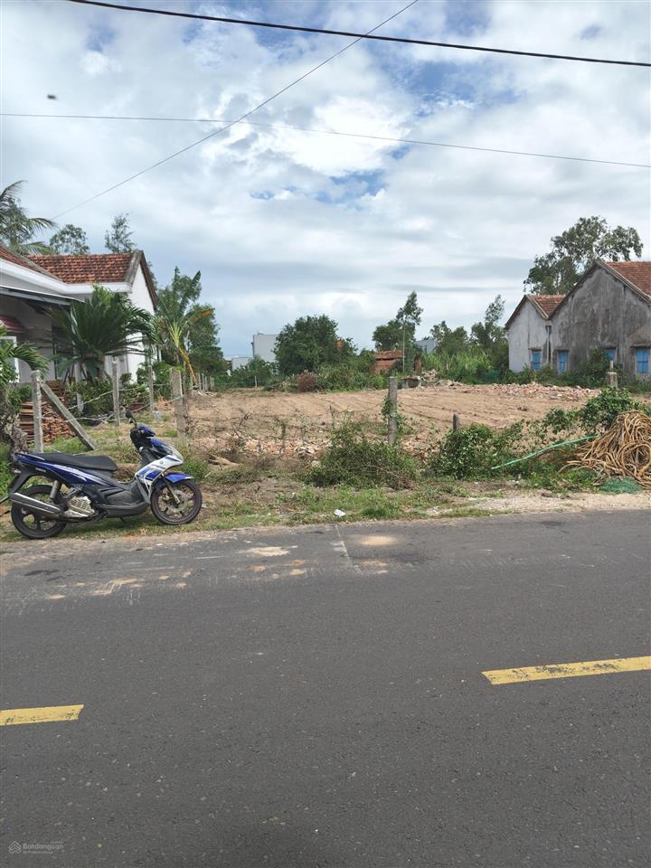 Đất diện tích 1400m2 (170m2 thổ cư), cách khu công nghiệp hòa tâm, hòa phát 3km