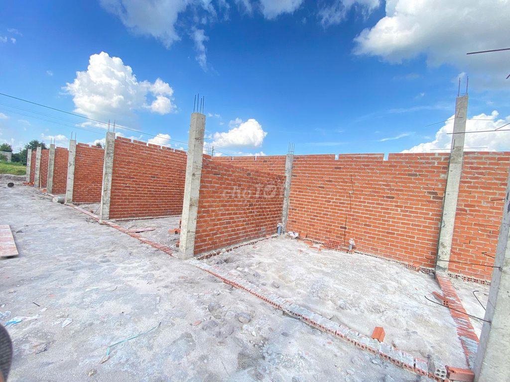 500m2 có sẵn cặp trọ ngay KCN Minh Hưng với nguồn thu 10tr/tháng