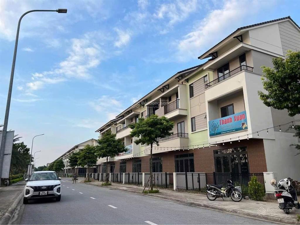 Chính chủ bán căn xẻ khe 90m2 tại centa city