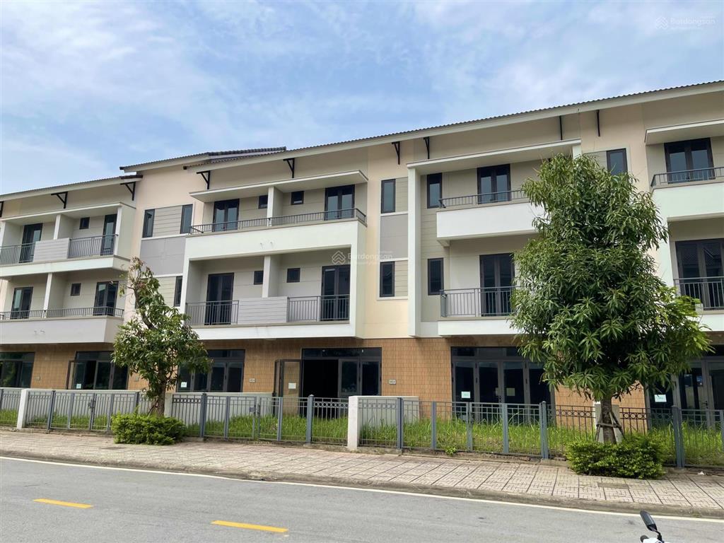 Chính chủ bán nhà 3 tầng 100m2 tại centa riverside, giá tốt