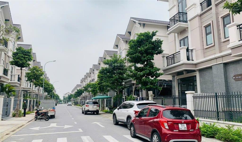 Chính chủ bán lỗ biệt thự 135m2 tại centa city, vsip bắc ninh. sẵn sổ hồng