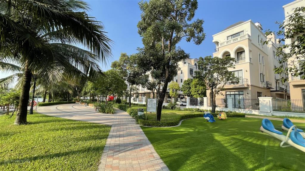 Bán gấp liền kề 48m tại vinhomes ocean park 2 giá cực tốt 5,9 tỷ