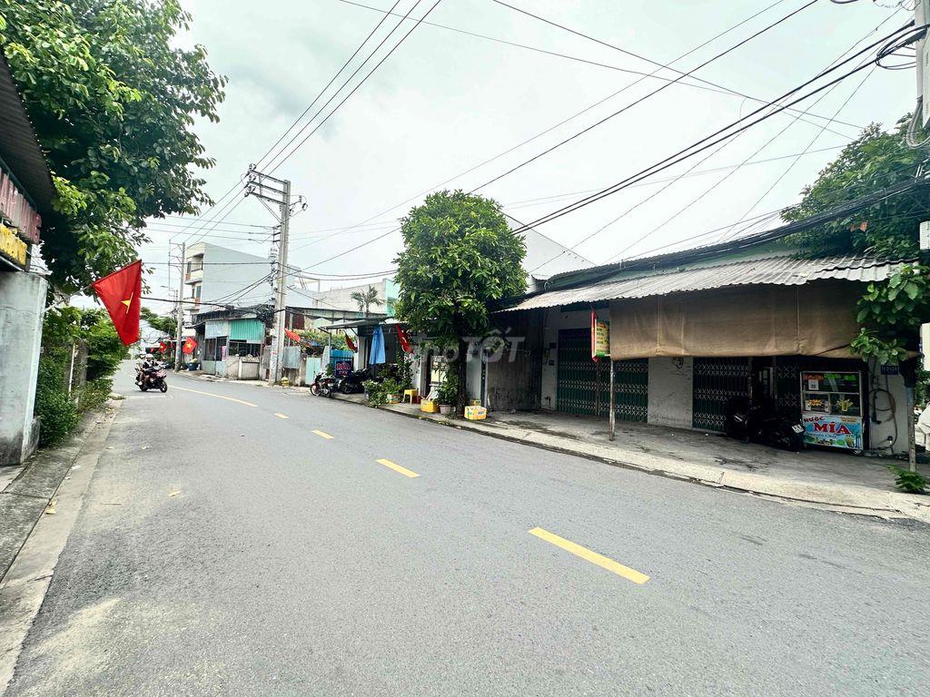 Nhà MT 160/10 Huỳnh Thị Hai, Q12. DT: 4,5x10