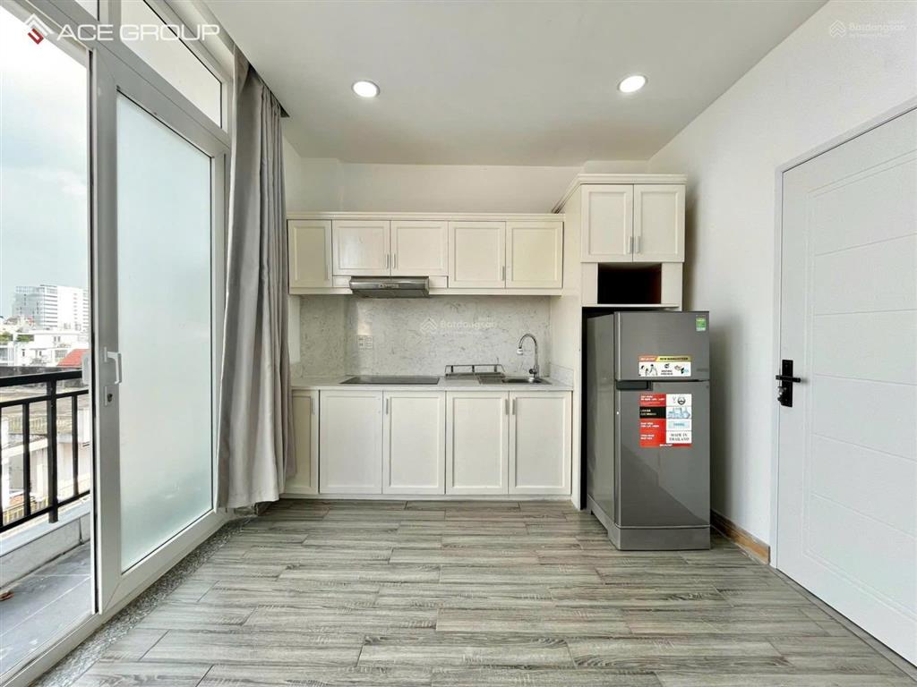 Căn hộ 1pn (50m2) ban công, máy giặt riêng, lê văn sỹ, quận 3