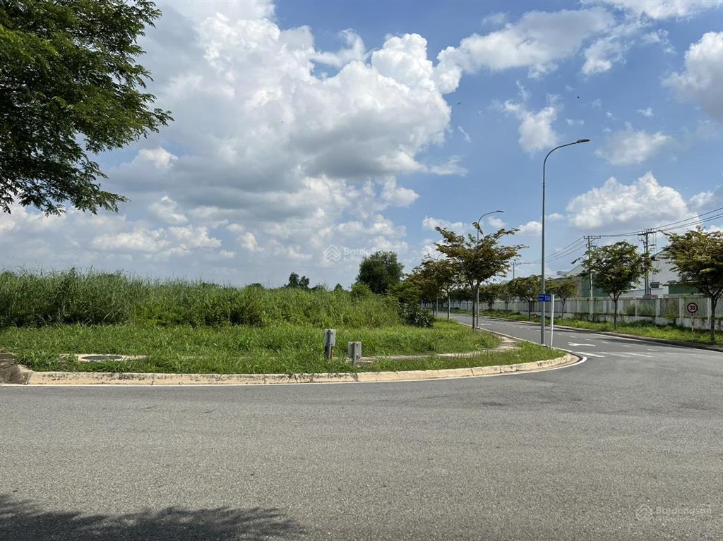 Bán đất kcn bàu bàng  bình dương. chuyển nhượng 5.2ha đất trả tiền một lần giá rẻ kcn bàu bàng