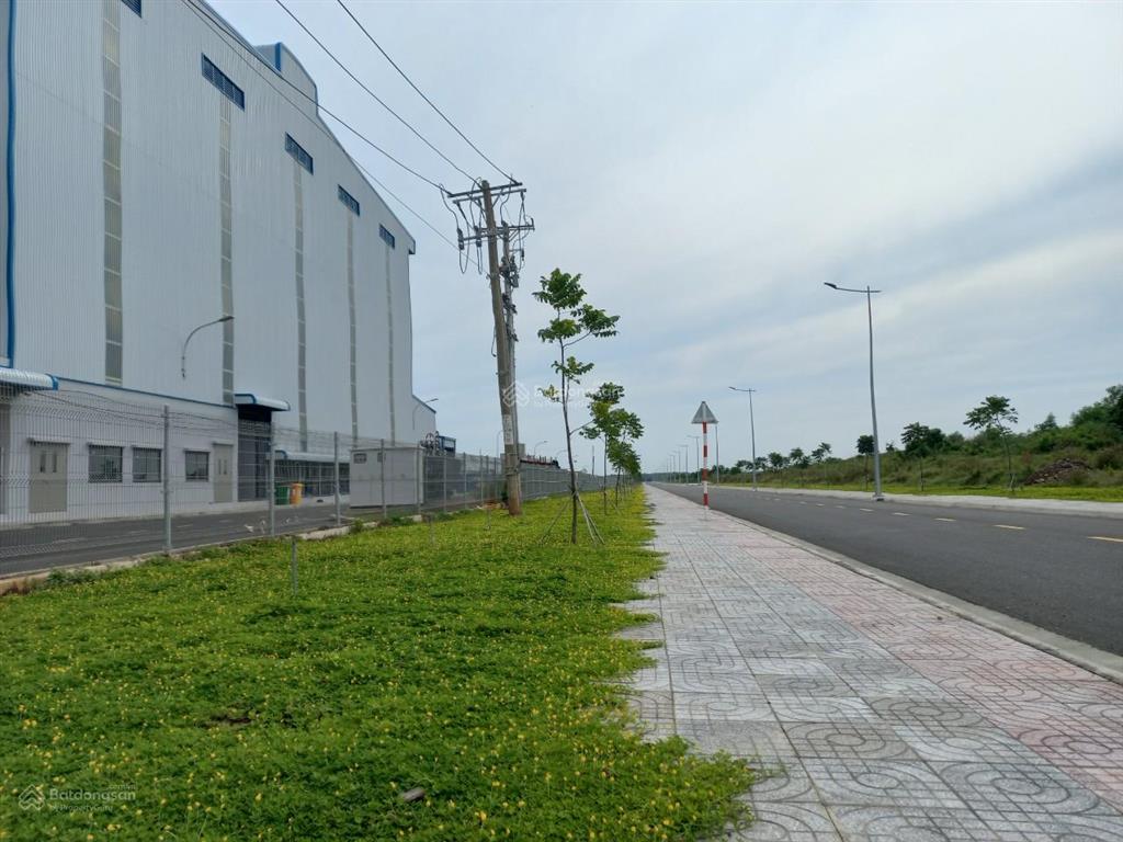 Bán đất kcn đất đỏ  brvt. chuyển nhượng đất 1ha đến 5ha giá rẻ nhất các kcn đông nam bộ