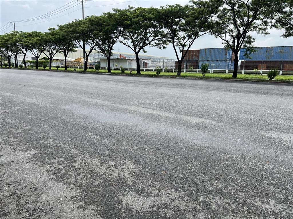 Bán đất kcn phú mỹ  brvt. bán đất 30.000m2 có tách sổ bán lẻ