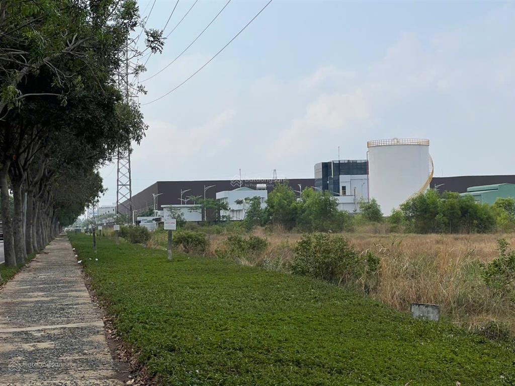 Bán đất kcn phú mỹ 2  tỉnh brvt. bán 30.000m2 và có tách sổ bán đất diện tích theo yêu cầu