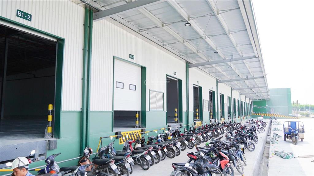Cho thuê kho tại dĩ an  bình dương. cho thuê kho 11.500m2 có dock leveler, pccc sprinkler efsr