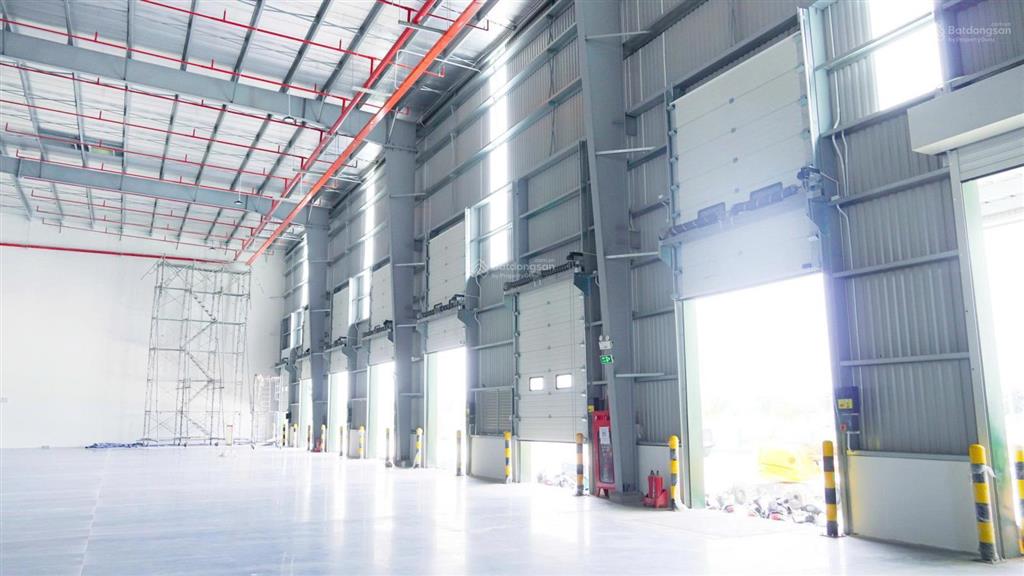 Cho thuê kho tại dĩ an  bình dương. cho thuê kho 11.500m2 có dock leveler, pccc sprinkler efsr
