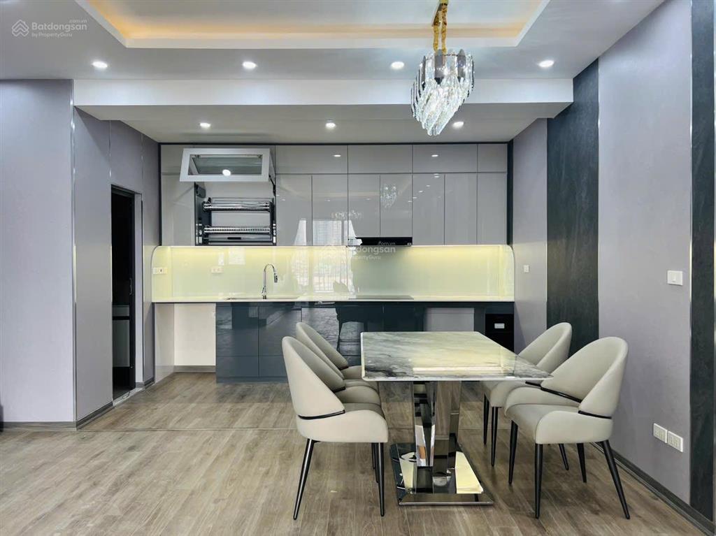 Bán cc 2pn, 2wc tại a3 hvqy phùng hưng, 3,8 tỷ, 65 m2 bao đẹp