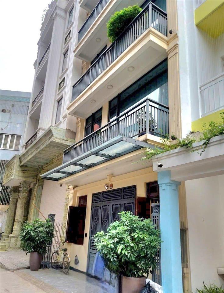 Bán nhà lạc long quân 80m2, 5 tầng giá 23 tỷ. tây hồ