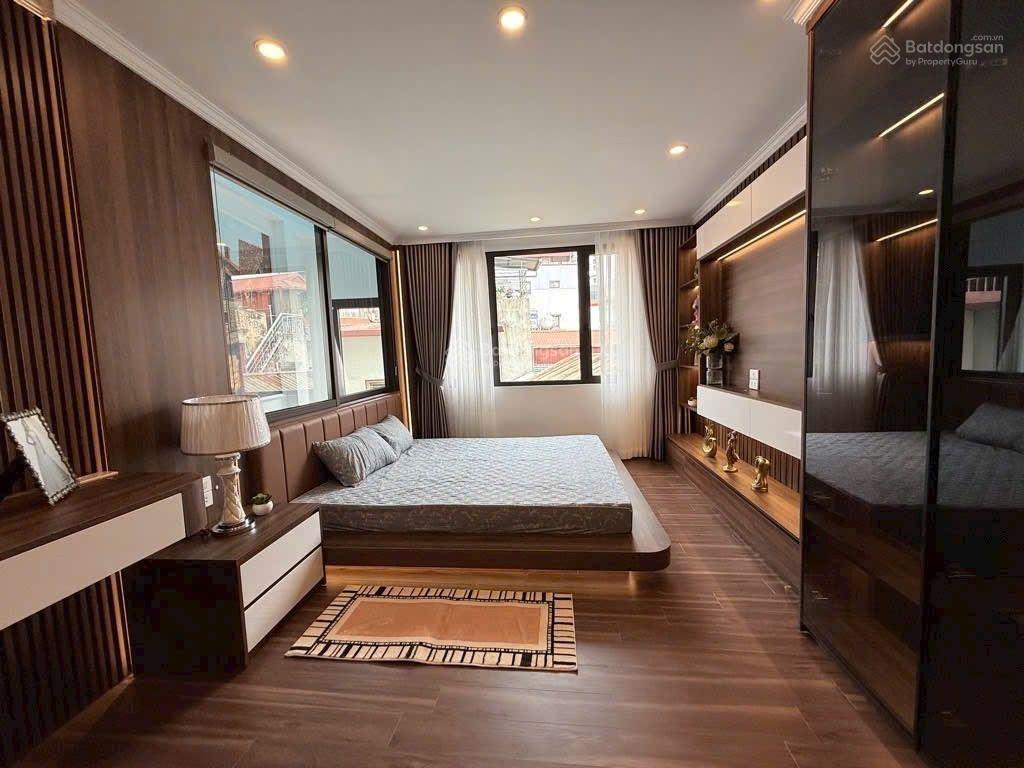Bán nhà lạc long quân 80m2, 5 tầng giá 23 tỷ. tây hồ