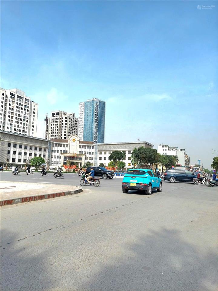 Bán nhà mặt phố lạc long quân 185m2, giá 79 tỷ. tây hồ