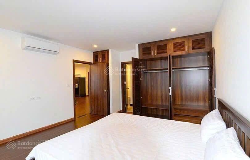 Bán nhà mặt phố yên phụ 100m2, 7 tầng 1 hầm giá 40 tỷ. tây hồ