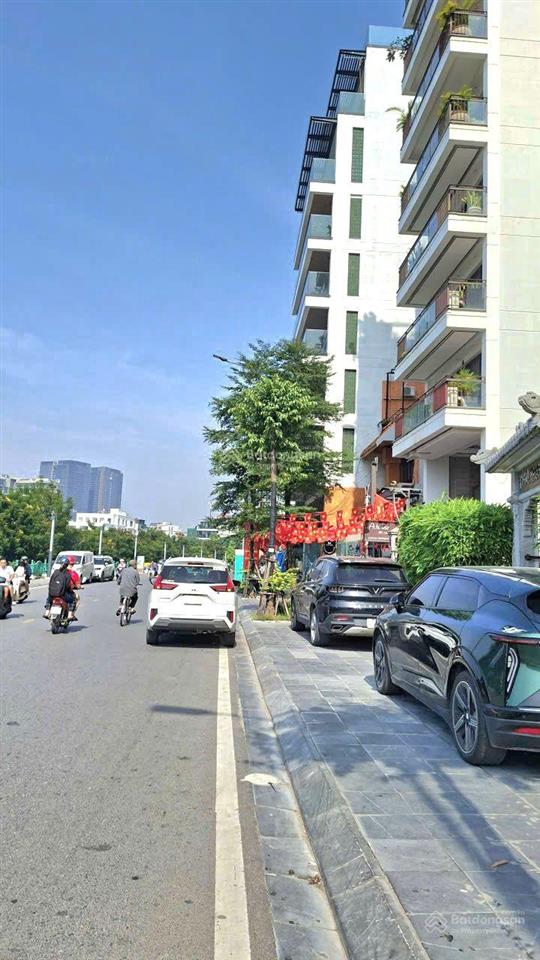 Bán nhà mặt phố xuân diệu 136m2, 7 tầng 1 hầm giá thỏa thuận. tây hồ