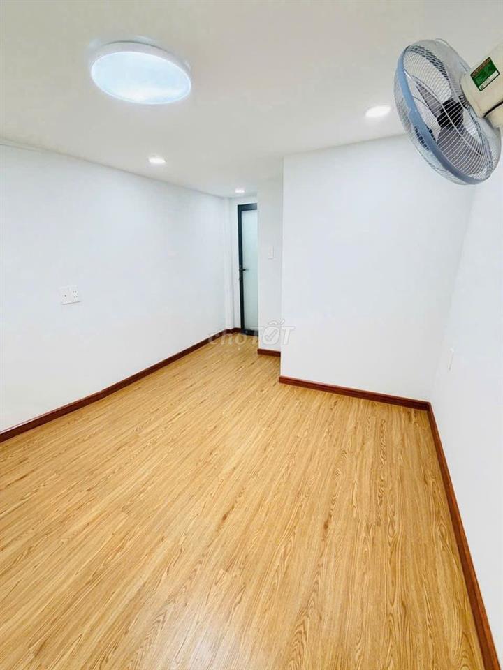 Nhà giá rẻ tại Trung Tâm Quận 10